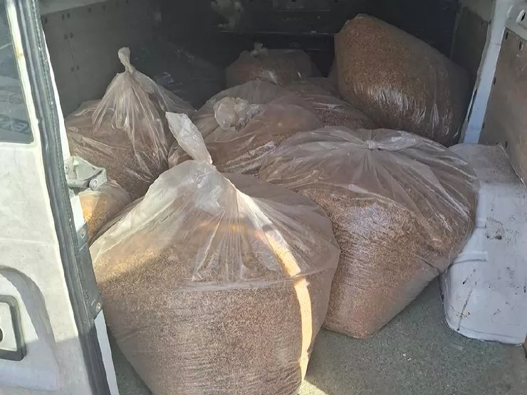 A csempészfurgon után még egy illegális cigigyárat is lefülelt a NAV
