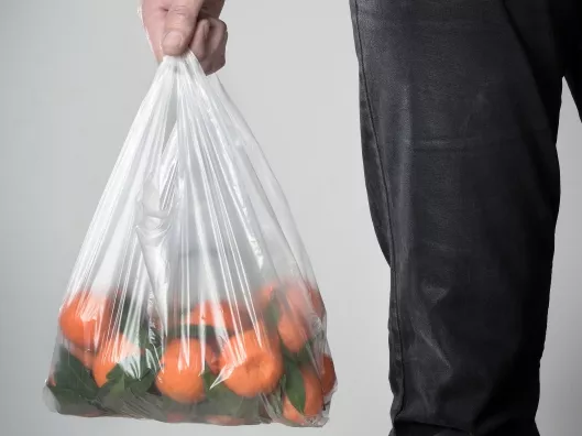 Szigorítják a zacskók használatát