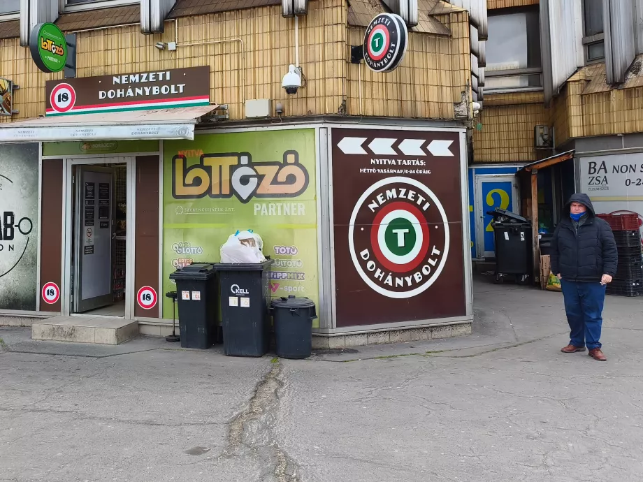 Négy minisztérium vizsgálja felül a dohánykoncessziókat